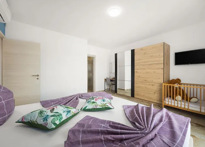 Villa Nur Amela Póla